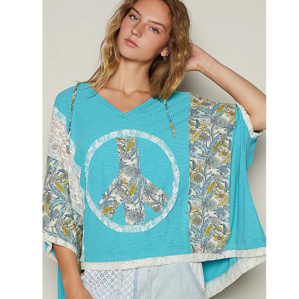 🏝️75. NWOT POL Turquoise Oversized V-neck Floral Peace Sign Hoodie